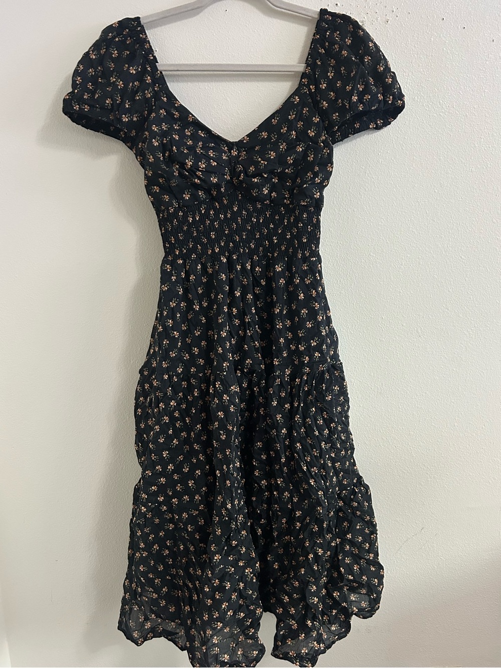 Mello Day black floral short sleeved midi dress